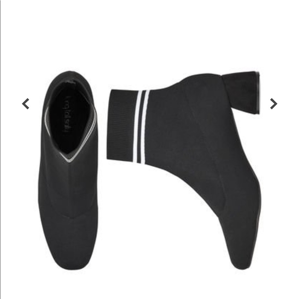 Long Tall Sally Fly knit sock booties